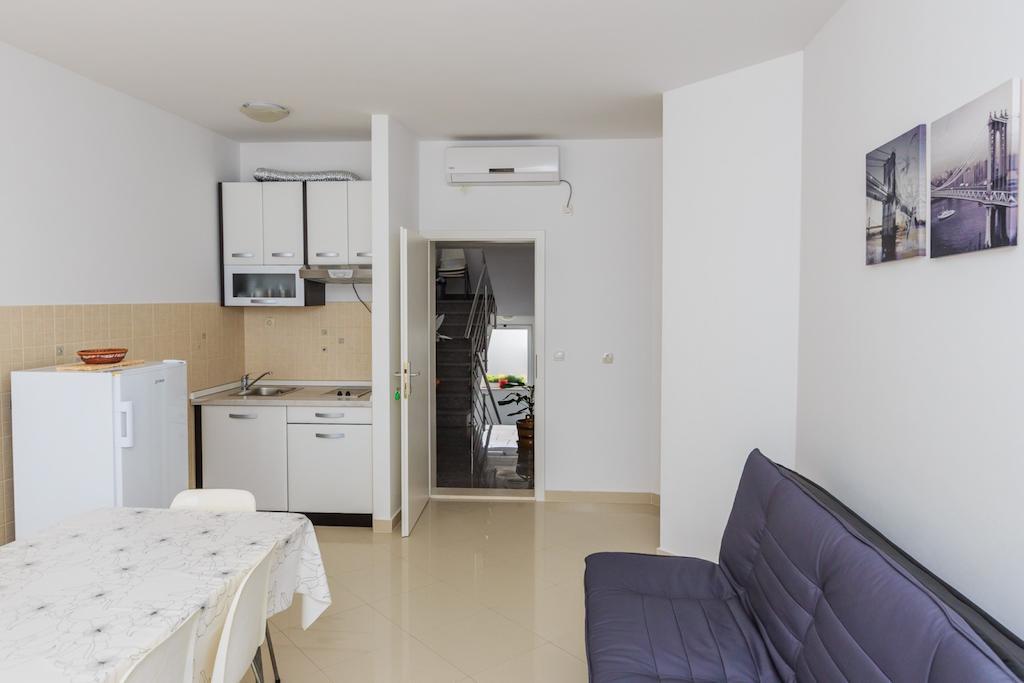 Apartments Rogulj โรกอซนิซา ห้อง รูปภาพ